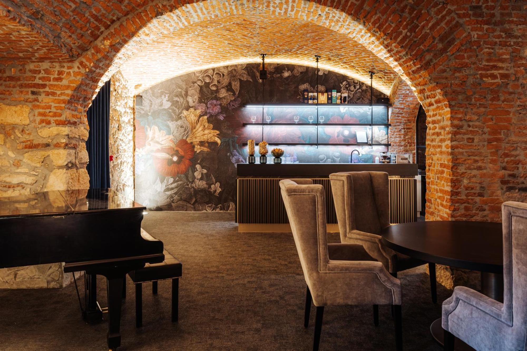 Hotel Slatina Superior روغاسكا سْلاتِنا المظهر الخارجي الصورة